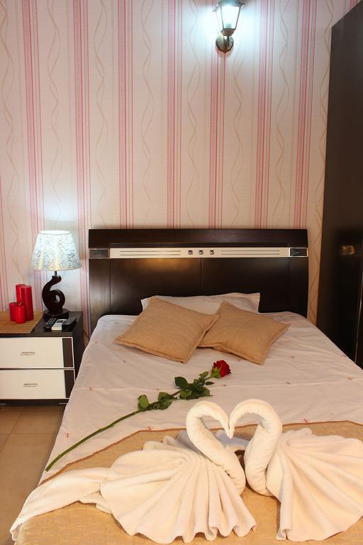 Roses Garden Hotel Tbilissi Chambre photo